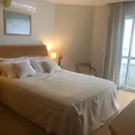 Apartamento Frente Ao Mar. Amplo E Confortavel.