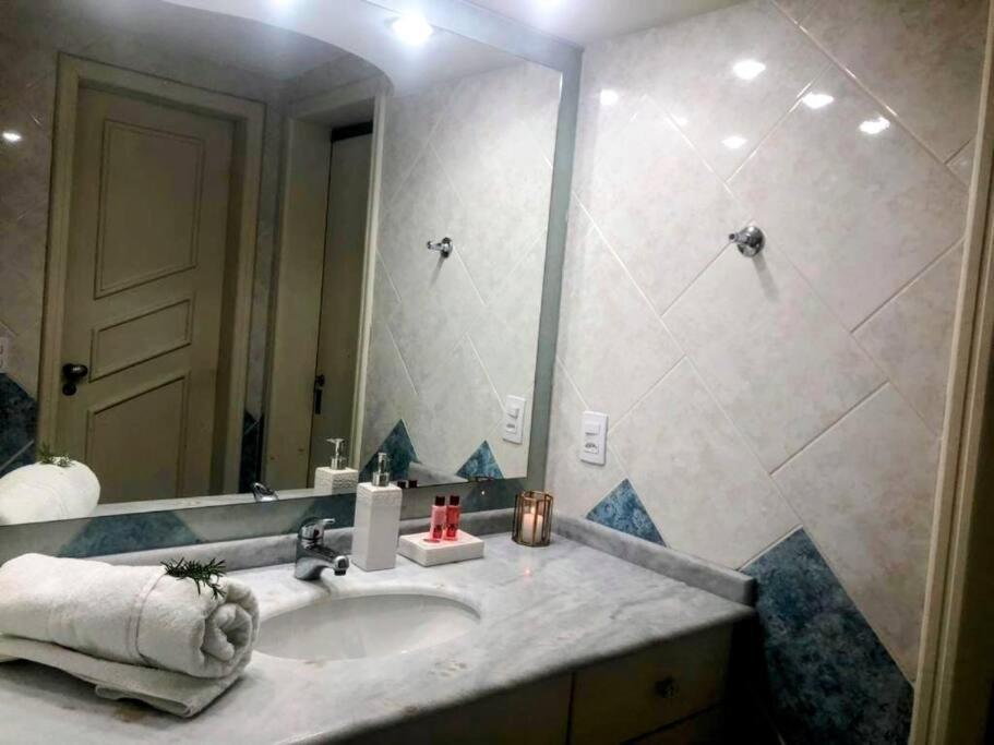Frente Ao Mar. Amplo E Confortavel. Apartamento *